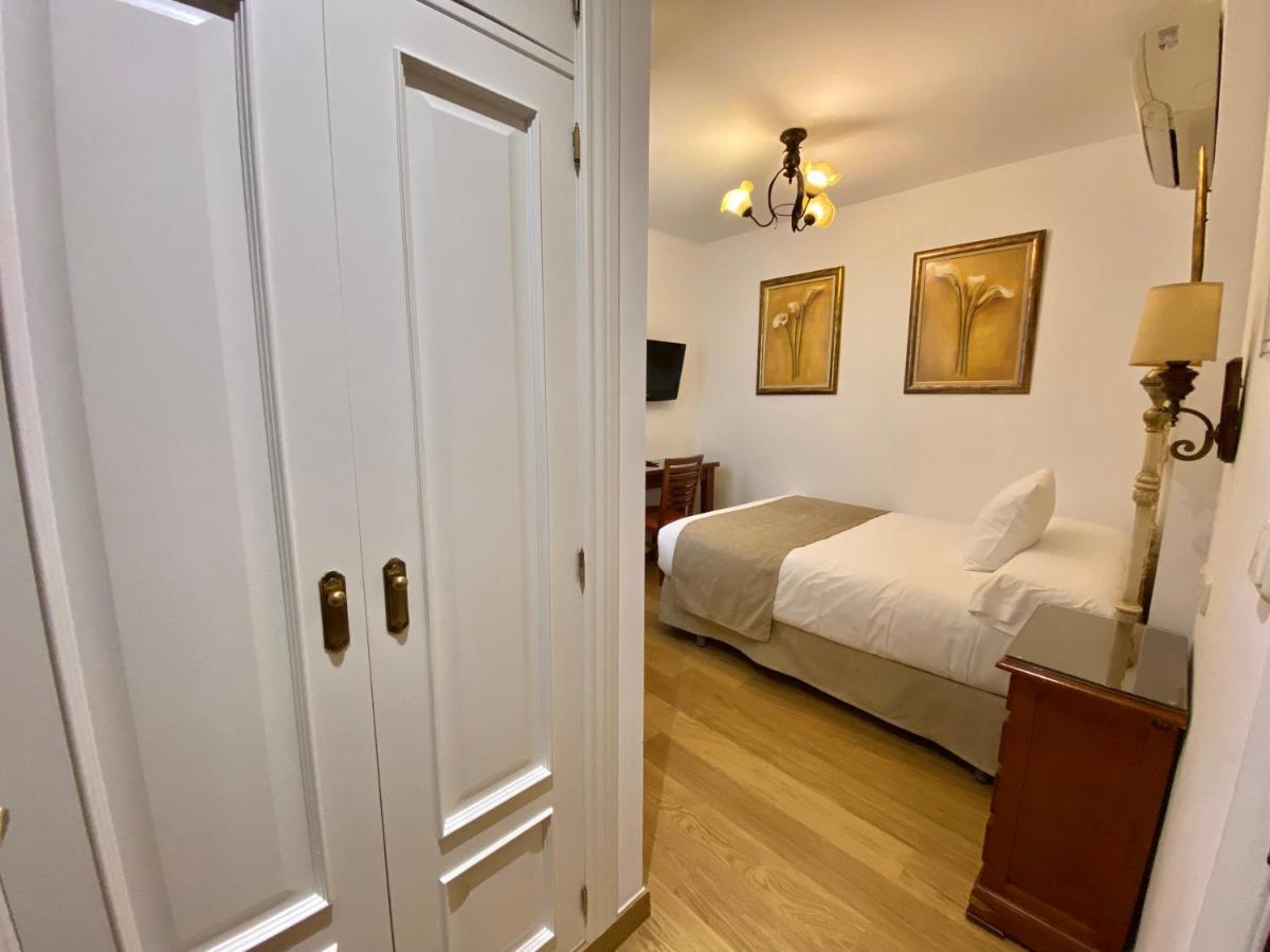 Hostal Rodri (Adults Only) Γρανάδα Εξωτερικό φωτογραφία
