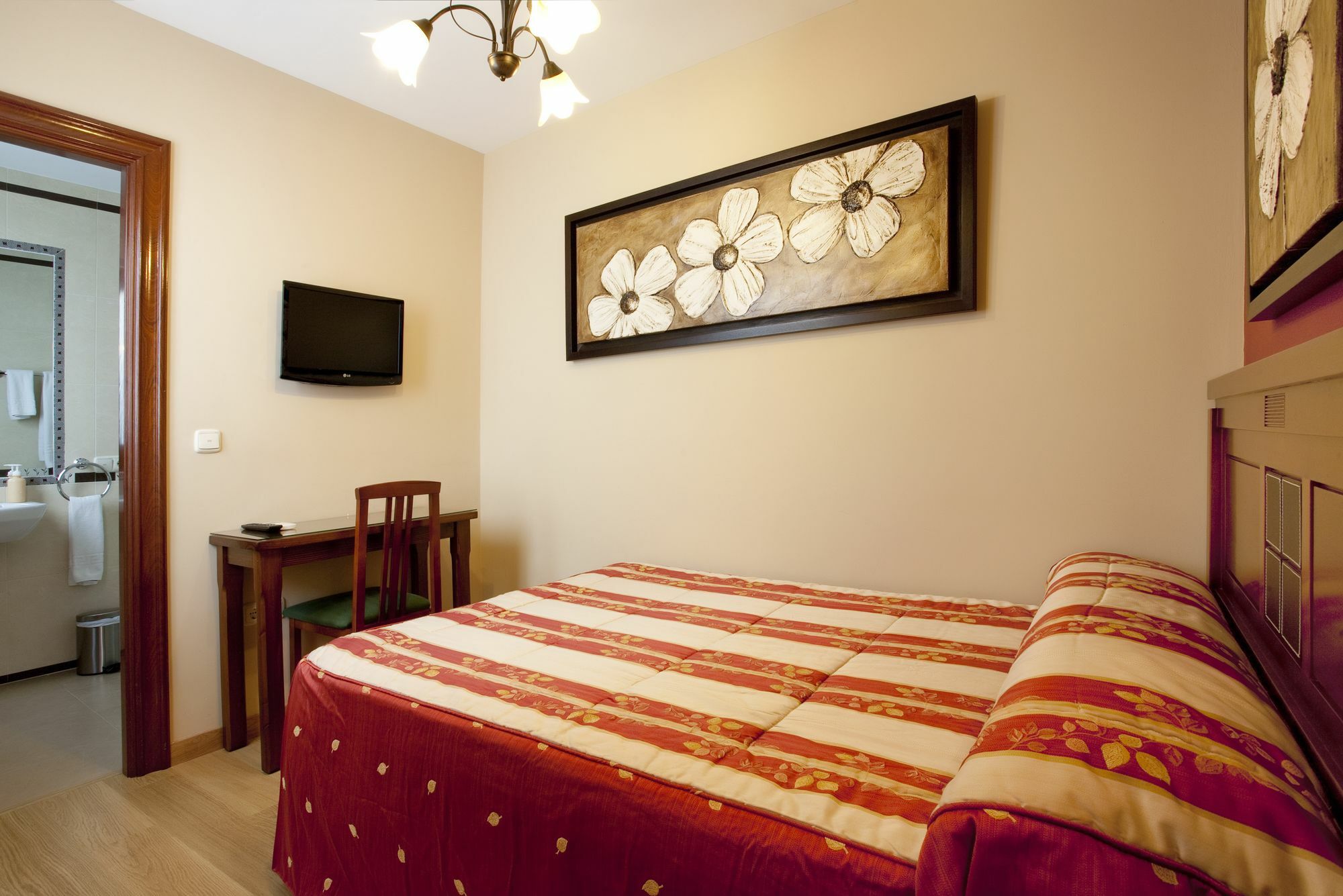 Hostal Rodri (Adults Only) Γρανάδα Εξωτερικό φωτογραφία